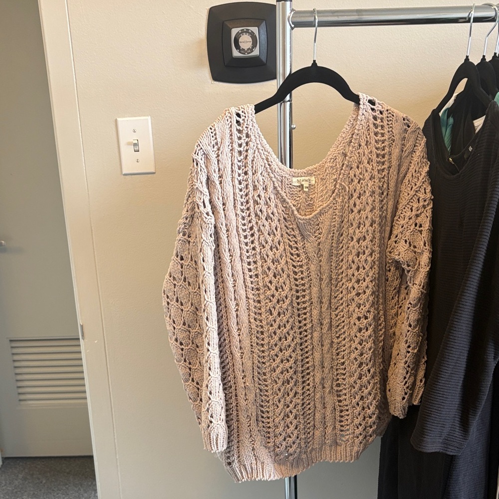 Miracle Women's Beige V-Neck Sweater